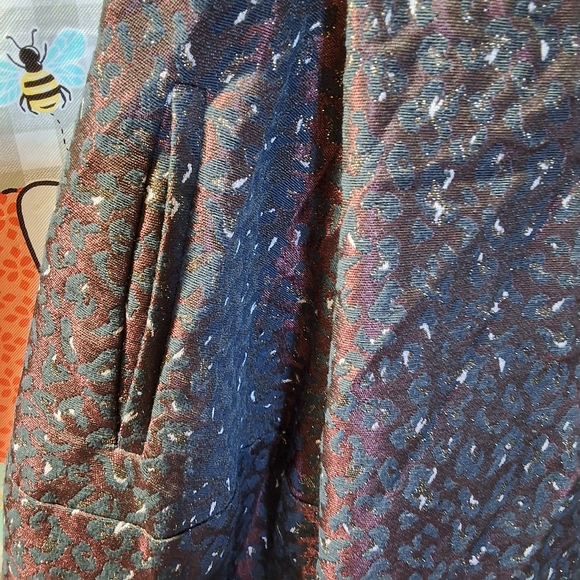 NWT TAYLOR ZIPPERED SLEEVELESS JEWEL NECK ABOVE KNEE FIT + FLARE DRESS - Picture 3 of 12